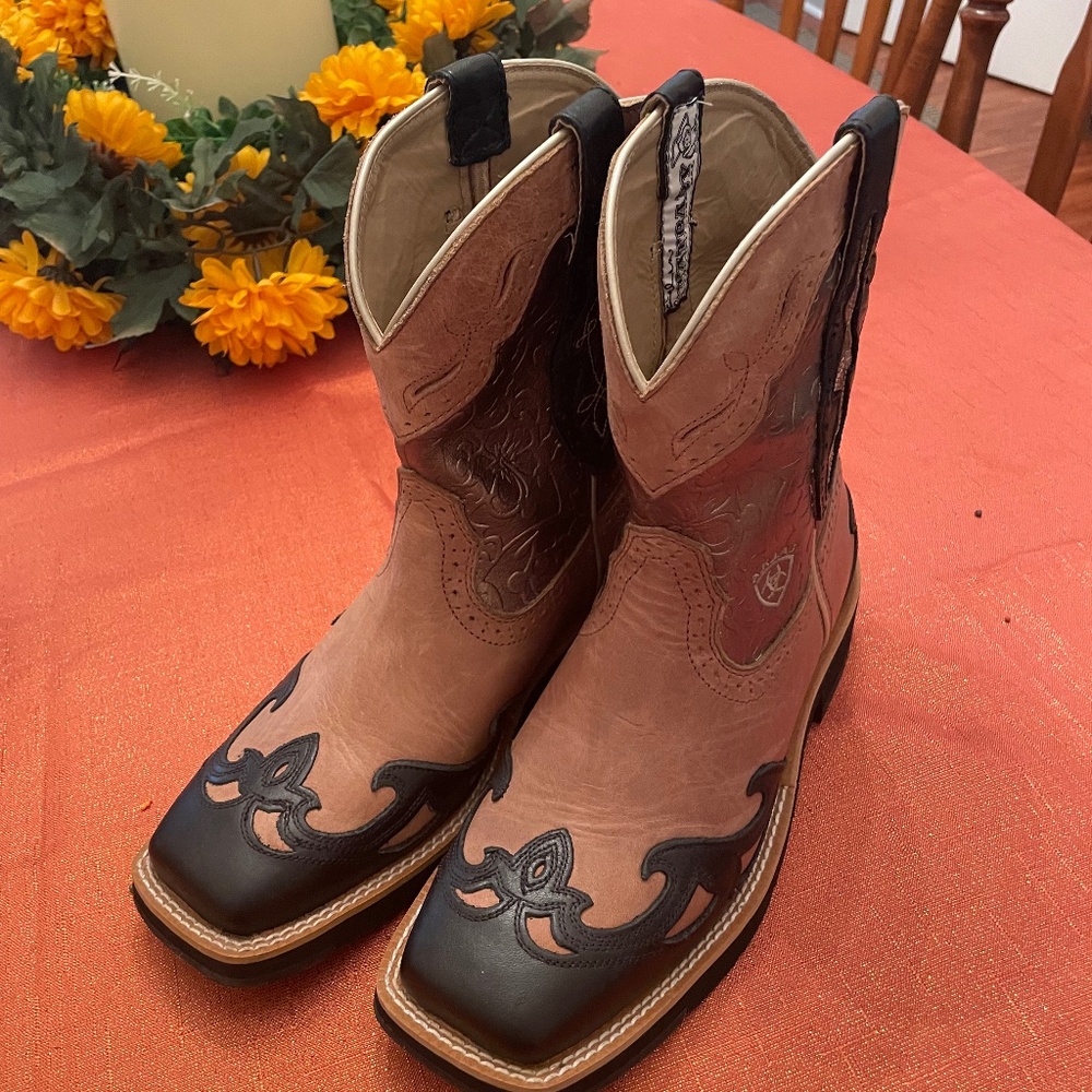 Ariat Fatbaby